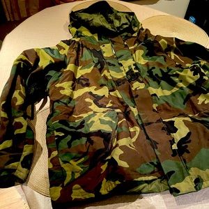 Army Fatigue Jacket in perfect condition!